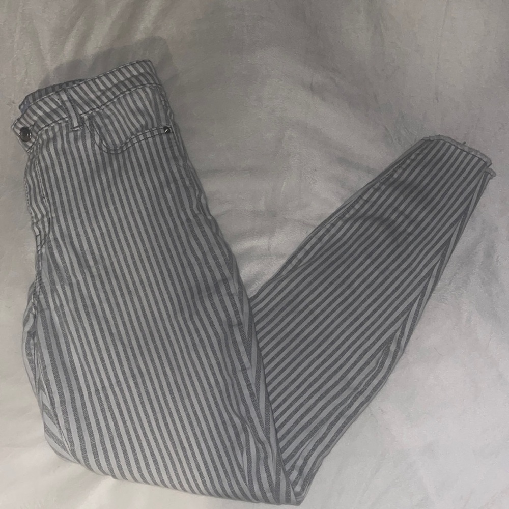 Juniors Vylette Stretchy Jeans